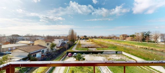 5 rooms Penthouse in Foligno, Italy No. 83626 26