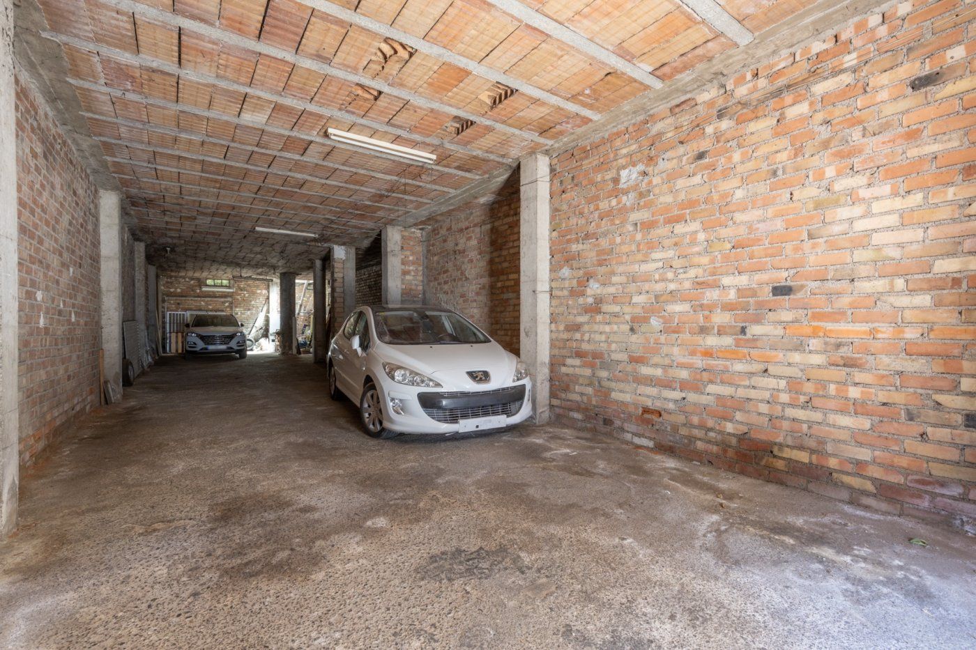 Gewerbliche Immobilie in Armilla, Spain 156m², Nr. 210244