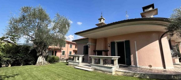 9 rooms Villa in Rodengo Saiano, Italy No. 125583 2