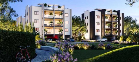 3 bedrooms Apartment in Limassol, Cyprus No. 16039 2