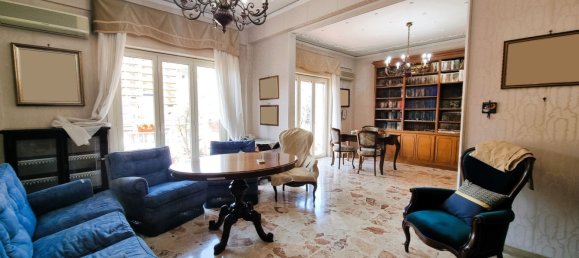 5 bedrooms Apartment in Messina, Italy No. 336701 6