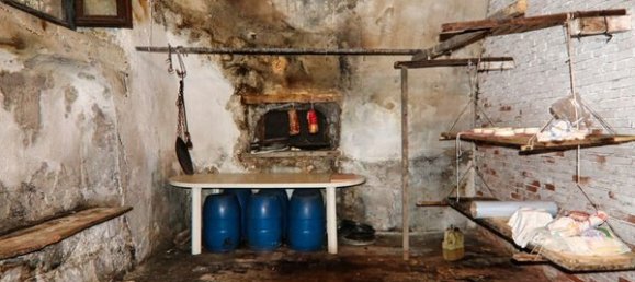 17 rooms Castles in Idro, Italy No. 91819 31