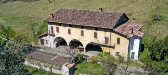 17 rooms Castles in Idro, Italy No. 91819 10