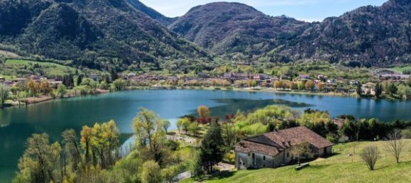 17 rooms Castles in Idro, Italy No. 91819 6