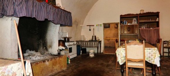 17 rooms Castles in Idro, Italy No. 91819 44