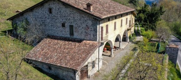 17 rooms Castles in Idro, Italy No. 91819 34