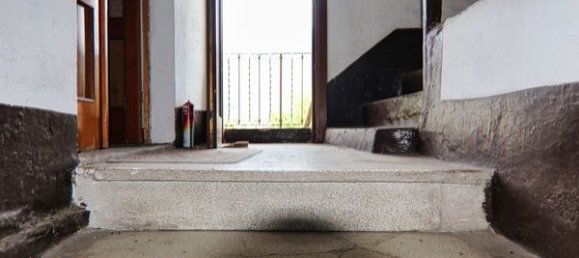 17 rooms Castles in Idro, Italy No. 91819 23