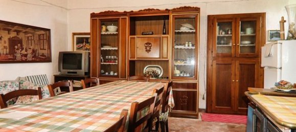 17 rooms Castles in Idro, Italy No. 91819 15