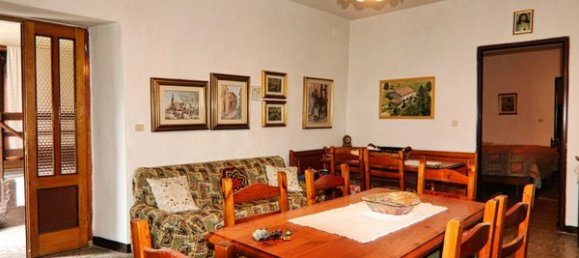 17 rooms Castles in Idro, Italy No. 91819 13