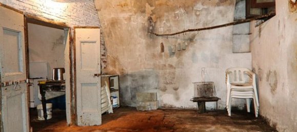 17 rooms Castles in Idro, Italy No. 91819 36