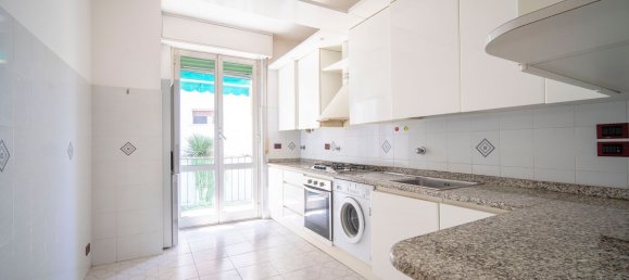 7-salle Appartement à Camogli, Italy No. 299799 10