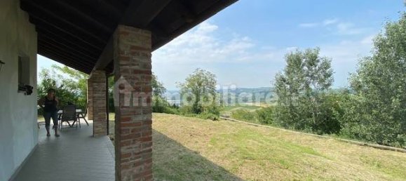 4 bedrooms Villa in Vigliano d'Asti, Italy No. 152083 4