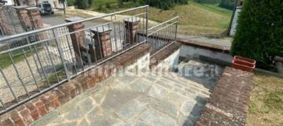 4 bedrooms Villa in Vigliano d'Asti, Italy No. 152083 2