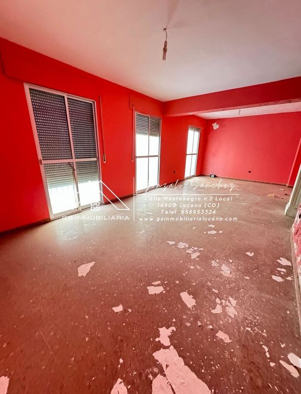 Apartamento de 3 dormitorios en Priego de Córdoba, Spain No. 226530