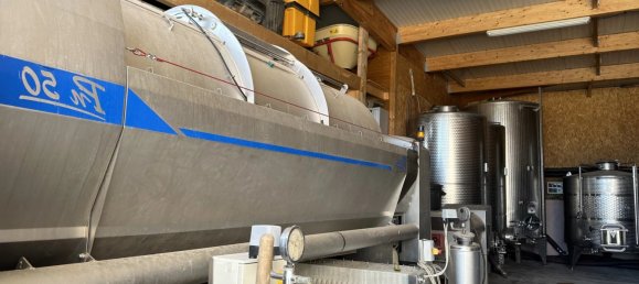 Коммерческая недвижимость 100м² в Пьеррефё-дю-Вар, Франция № 1576 4