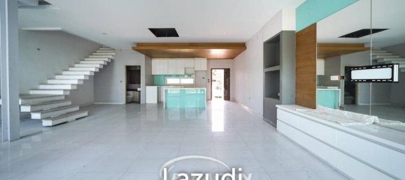 36 bedrooms Cafe / restaurant in Bang Lamung, Thailand No. 16824 2