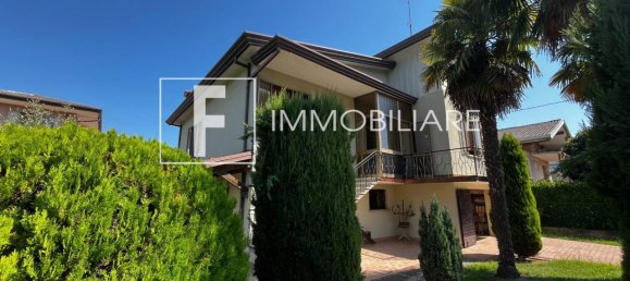 8 rooms House in Jesolo, Italy No. 171169 4