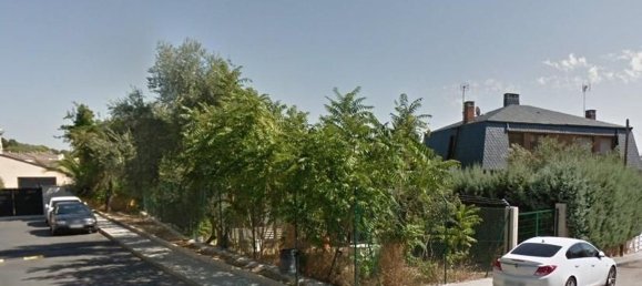 447m² Land in Navalagamella, Spain No. 111697 2