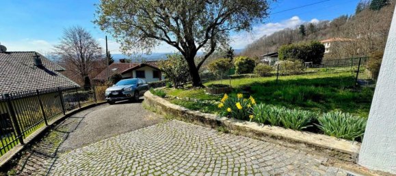 Вилла с 6 комнатами в Биелла, Италия № 37744 2