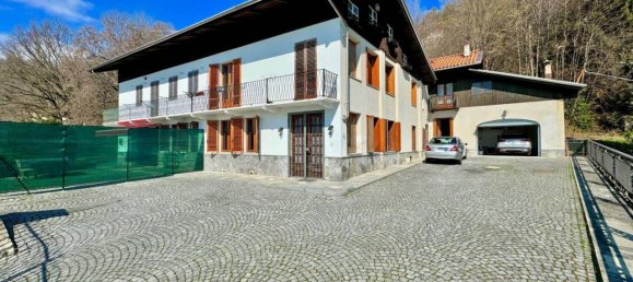 Вилла с 6 комнатами в Биелла, Италия № 37744 18