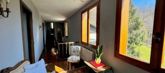 Вилла с 6 комнатами в Биелла, Италия № 37744 91