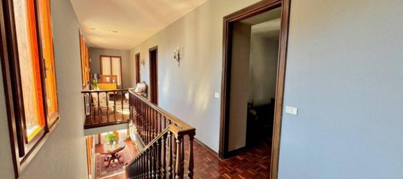 Вилла с 6 комнатами в Биелла, Италия № 37744 66