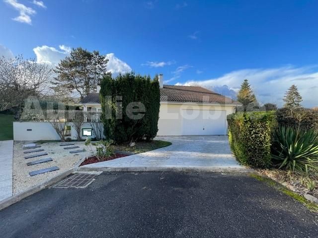 3 bedrooms House in Claye-Souilly, France No. 145703