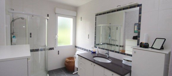 4 Schlafzimmer Haus in Senonches, France, Nr. 156388 10