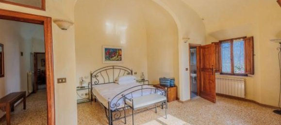 Квартира с 6 комнатами в Монтепульчано, Италия № 140669 18