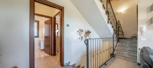 Casa de 3 dormitorios en Bibbiano, Italy No. 272688 11