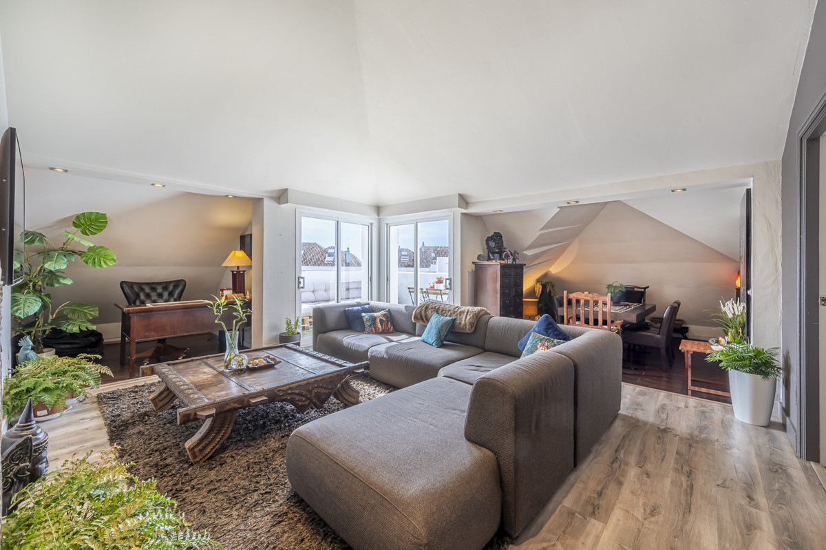 2 Schlafzimmer Penthouse in Marbella, Spain, Nr. 41416