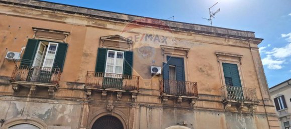 9-Zimmer Haus in Syracuse, Italy, Nr. 241035 5