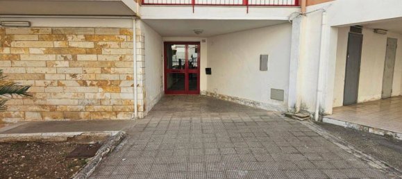 Apartamento de 4 habitaciónes en Bari, Italy No. 314493 5