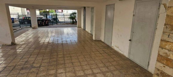 Apartamento de 4 habitaciónes en Bari, Italy No. 314493 6