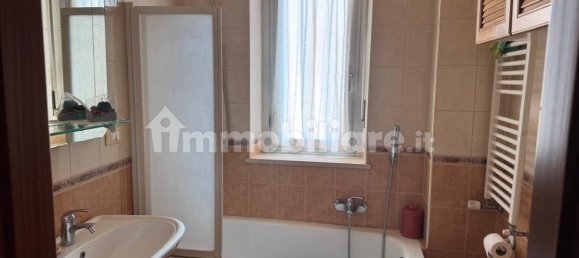 2 bedrooms Apartment in Turin, Italy No. 92103 16