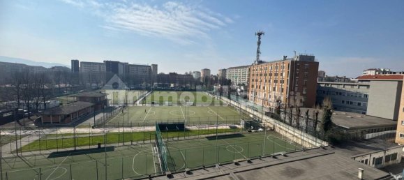 2 bedrooms Apartment in Turin, Italy No. 92103 32