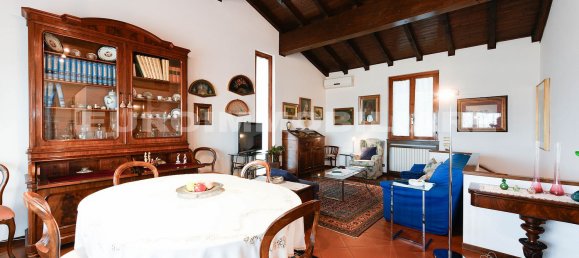 3 bedrooms Villa in Brescia, Italy No. 72880 6