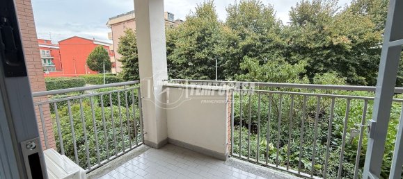 3-salle Appartement à Rozzano, Italy No. 339080 34