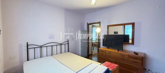3-salle Appartement à Rozzano, Italy No. 339080 20