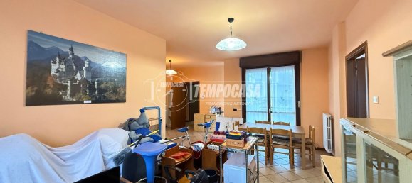 3-salle Appartement à Rozzano, Italy No. 339080 7