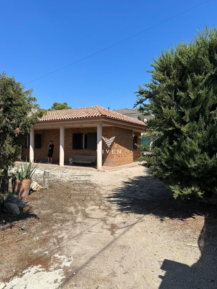 3 bedrooms House in Mediona, Spain No. 117528