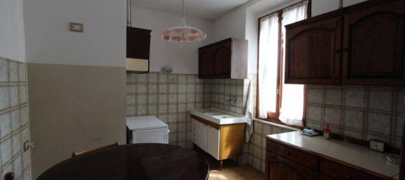8 rooms Apartment in Chiusi, Italy No. 168128 3