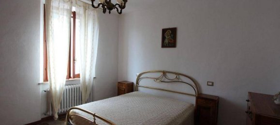 8 rooms Apartment in Chiusi, Italy No. 168128 5