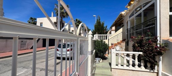 132m² House for sale in Torrevieja, Alicante, Valencian Community, Spain № 366006 12