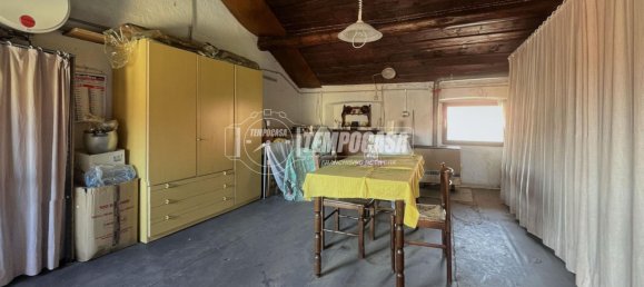 Studio in Parabiago, Italy, Nr. 275870 10