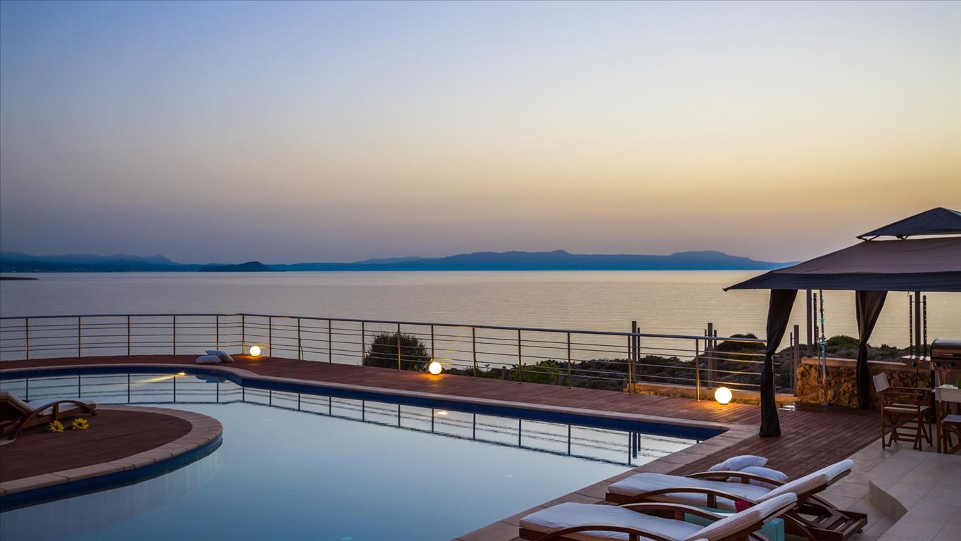 465 m² villa en venta en Chania, Crete, Greece № 4231