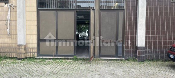 Коммерческая недвижимость с 2 комнатами в Турин, Италия № 375267 19