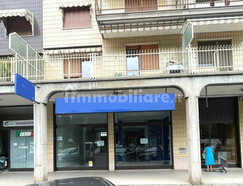 Коммерческая недвижимость с 2 комнатами в Турин, Италия № 375267