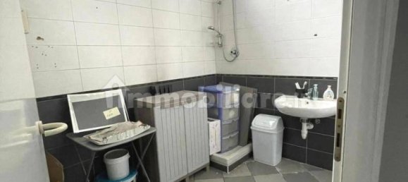 Коммерческая недвижимость с 2 комнатами в Турин, Италия № 375267 24