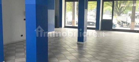 Коммерческая недвижимость с 2 комнатами в Турин, Италия № 375267 4